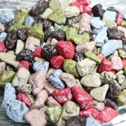 月の小石チョコAガラスプレートディスプレイ拡大画像